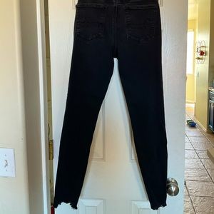 Distressed AE High Rise Stretch Jegging